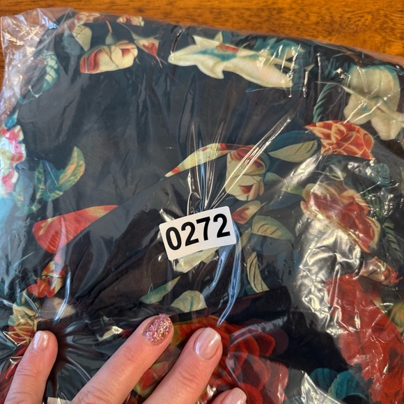 NWT Ivy City Co Imogen Vibrant Floral Long Sleeve Dress size medium Moody Floral - Picture 15 of 15